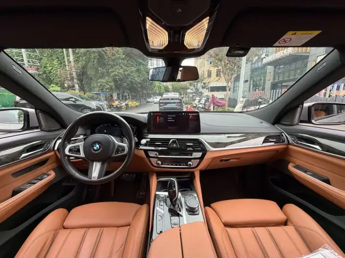 BMW 6 Series GT 2021 Model 630i M Sports Set – фото 7