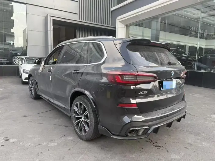 BMW X5 2022 Model xDrive 30Li Exclusive Model M Sports Set – фото 3