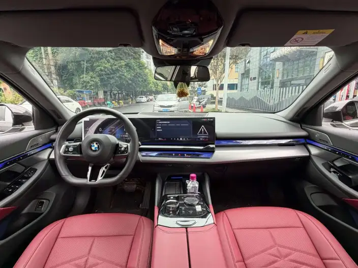 BMW 5 Series 2026 Model 530Li Leading Model M Sports Set – фото 9