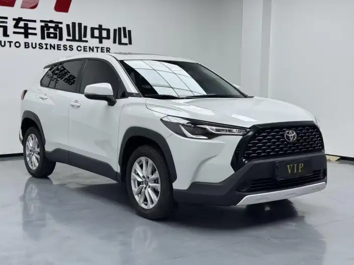 Toyota Corolla Cross 2024 Model 2.0L CVT Ultimate Edition – фото 3