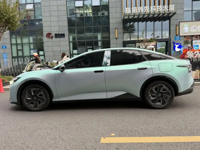 TOYOTA bZ3 2024 Model Elite PRO – фото 3