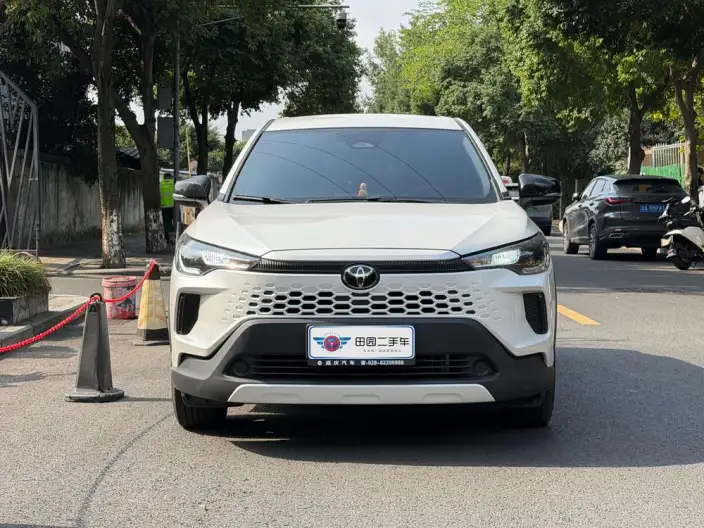 Toyota Corolla Cross 2026 Model 2.0L Intelligent Hybrid Pioneer Edition – фото 2