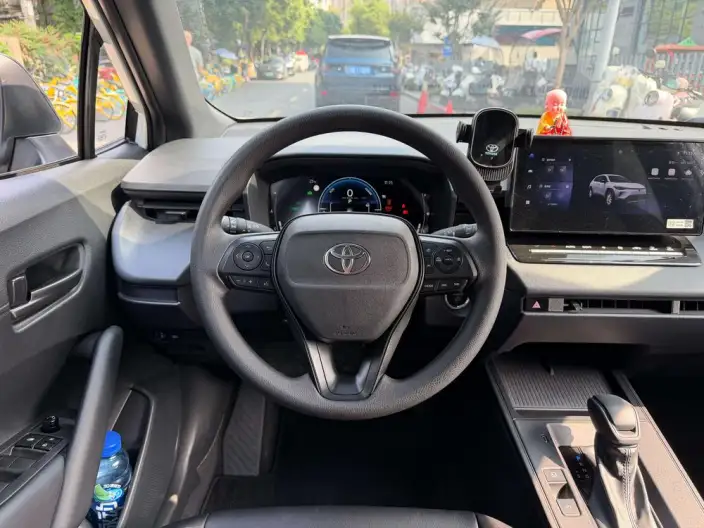 Toyota Corolla Cross 2026 Model 2.0L Intelligent Hybrid Pioneer Edition – фото 9