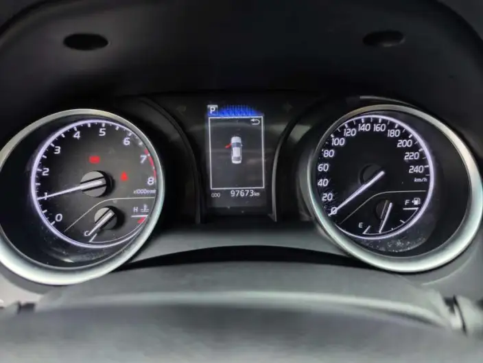 Toyota Camry 2023 Model 2.0E Elite Edition – фото 8