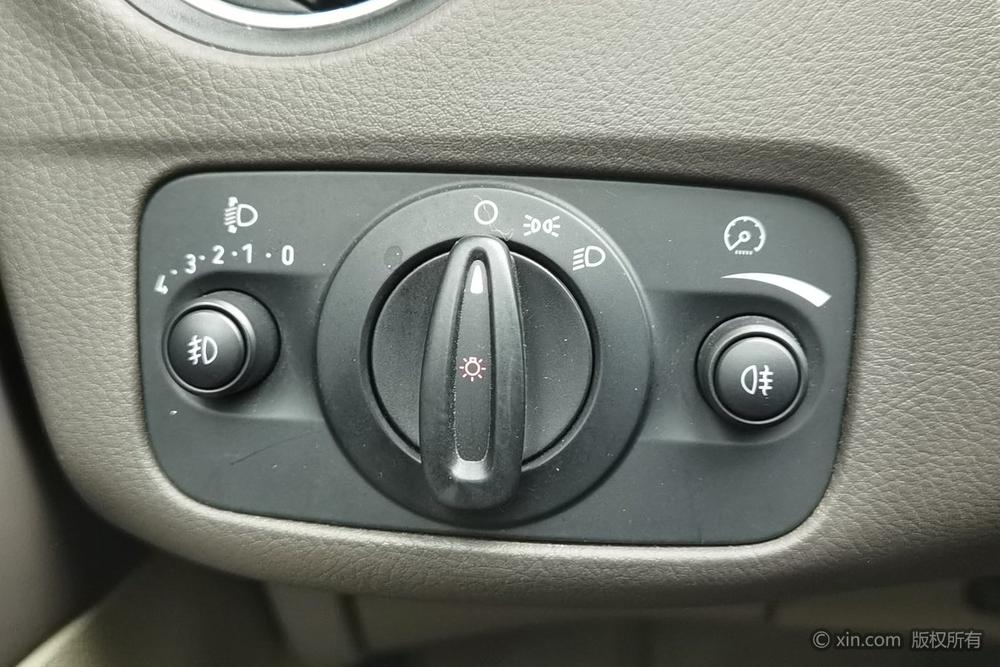 Ford Mondeo-Zhisheng 2011 2.3L Fashion – фото 17