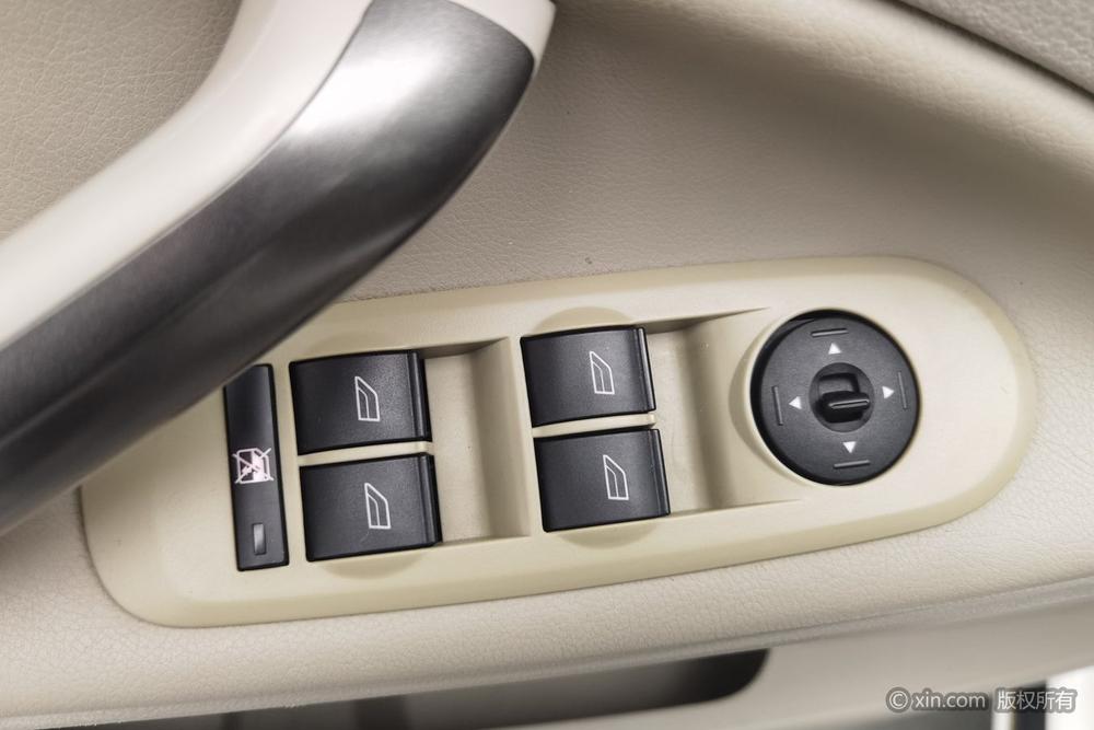 Ford Mondeo-Zhisheng 2011 2.3L Fashion – фото 23