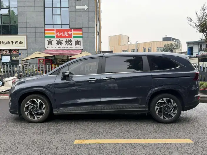 Hyundai Custin 2021 Model 270TGDi Premium Edition LUX