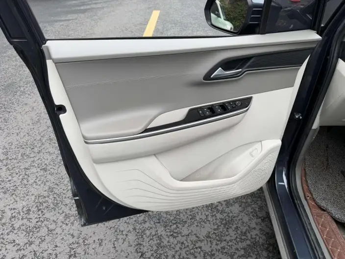 Hyundai Custin 2021 Model 270TGDi Premium Edition LUX – фото 6