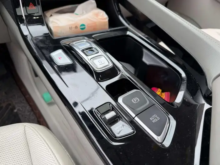 Hyundai Custin 2021 Model 270TGDi Premium Edition LUX – фото 10