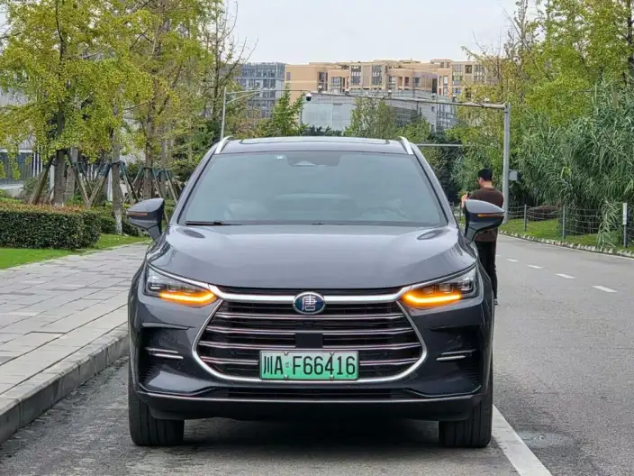 BYD Tang DM 2021 Model DM-i 1.5T 112KM Noble Model – фото 2