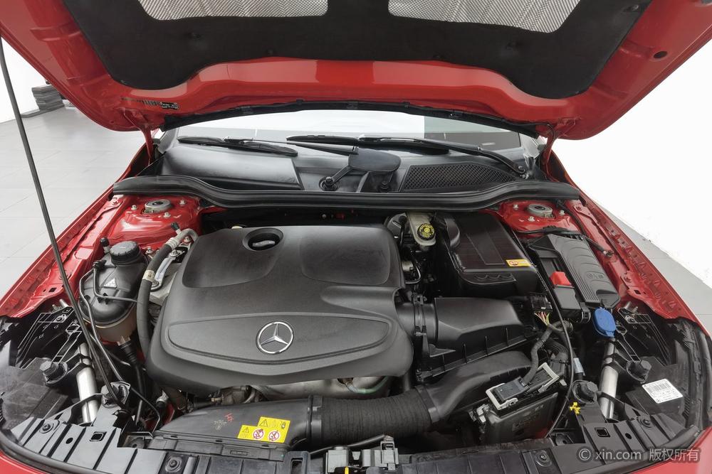 Mercedes-Benz GLA 2015 GLA 200 Dynamic – фото 5
