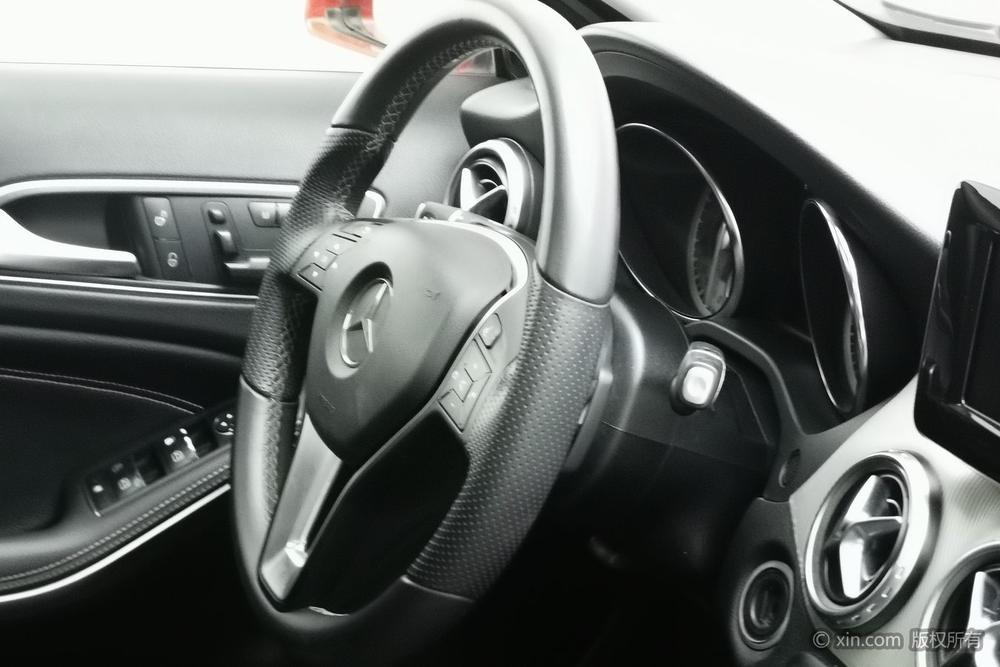 Mercedes-Benz GLA 2015 GLA 200 Dynamic – фото 11
