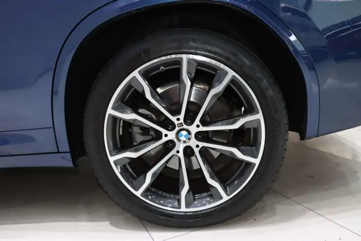 BMW X3 2022 Model xDrive30i Leading Model M Night Set – фото 7