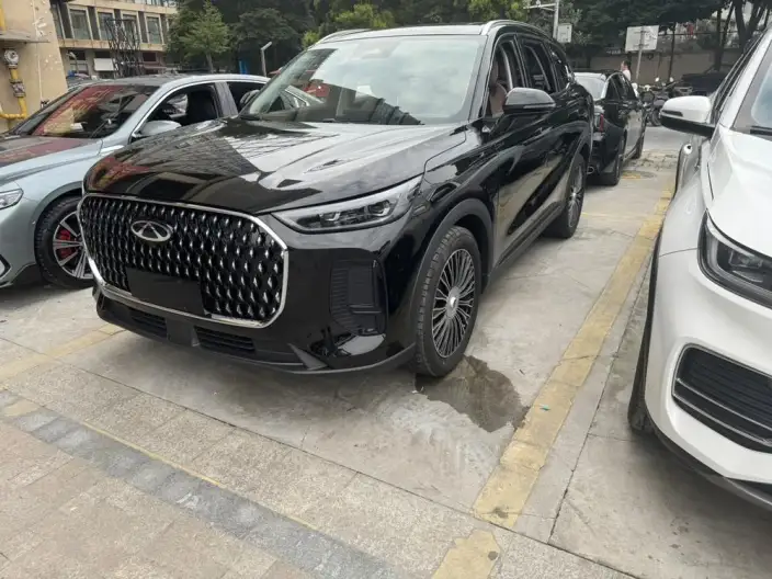 Chery Tiggo 8L 2024 Model 2.0T Automatic Deluxe Edition