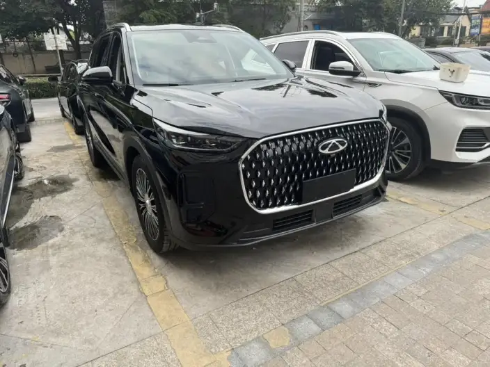 Chery Tiggo 8L 2024 Model 2.0T Automatic Deluxe Edition