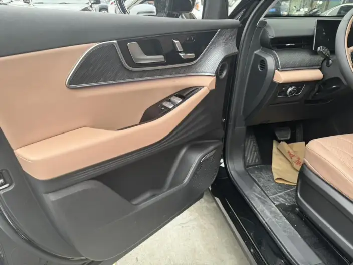 Chery Tiggo 8L 2024 Model 2.0T Automatic Deluxe Edition – фото 8