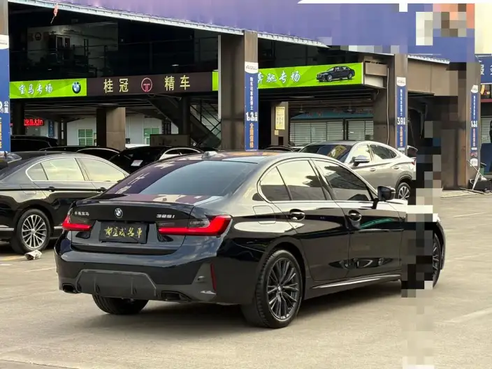 BMW 3 Series 2023 Model 325i M Sports Night Set – фото 6