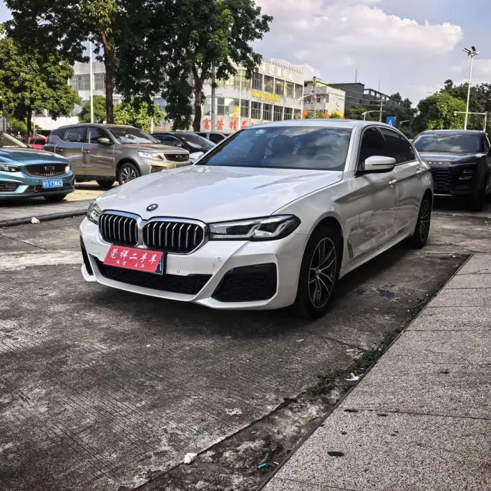 BMW 5 Series 2022 Model Facelift II 525Li M Sports Set – фото 1