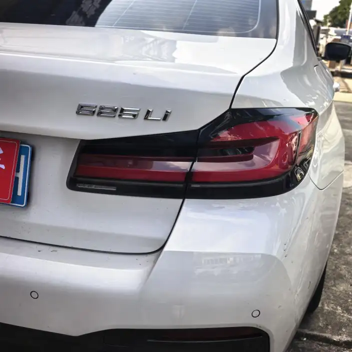 BMW 5 Series 2022 Model Facelift II 525Li M Sports Set – фото 9