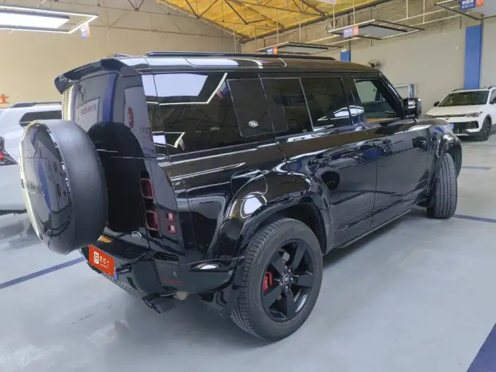 Land Rover Defender 2024 Model 110 3.0T P400 X-Dynamic HSE