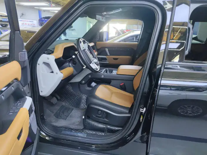 Land Rover Defender 2024 Model 110 3.0T P400 X-Dynamic HSE – фото 8