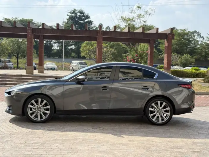 Mazda3 Axela 2022 Model 2.0L Automatic Zhi Ya Edition – фото 4