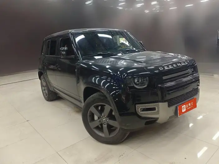 Land Rover Defender 2025 Model 110 3.0T P400 HSE X-Dynamic
