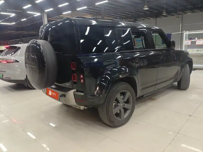 Land Rover Defender 2025 Model 110 3.0T P400 HSE X-Dynamic