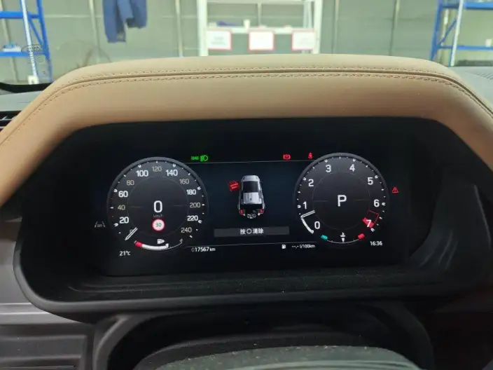 Land Rover Defender 2025 Model 110 3.0T P400 HSE X-Dynamic – фото 9