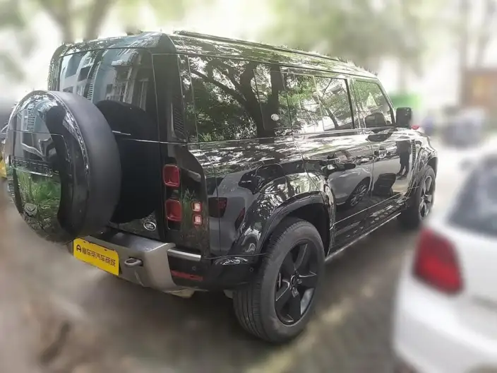 Land Rover Defender 2024 Model 110 3.0T P400 X-Dynamic HSE