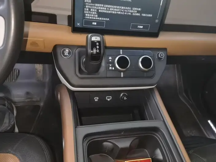 Land Rover Defender 2024 Model 110 3.0T P400 X-Dynamic HSE – фото 9