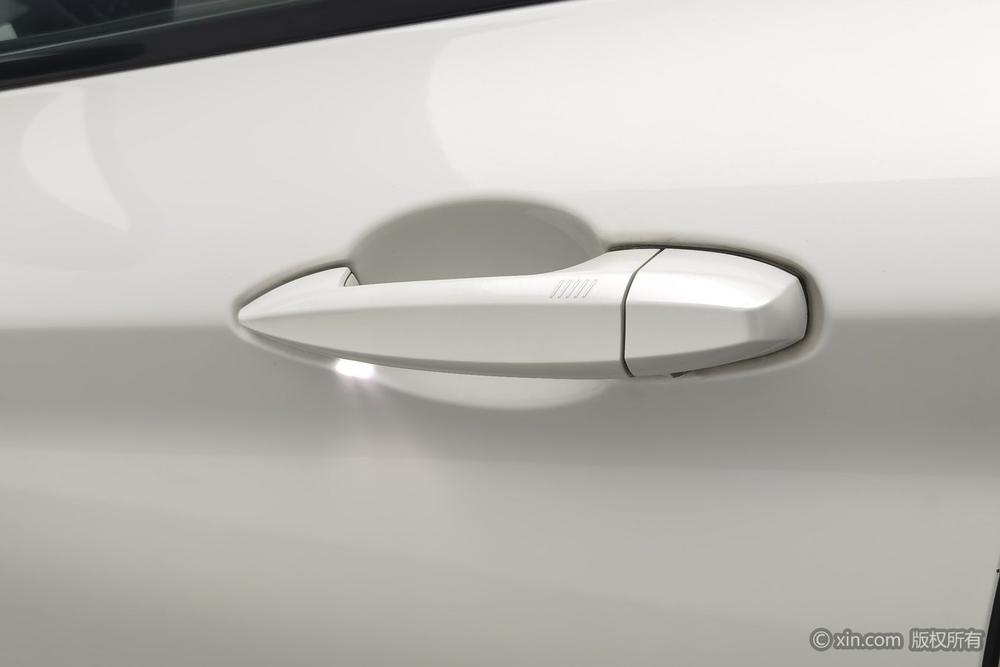 BMW X1 2016 sDrive20Li Luxury – фото 8