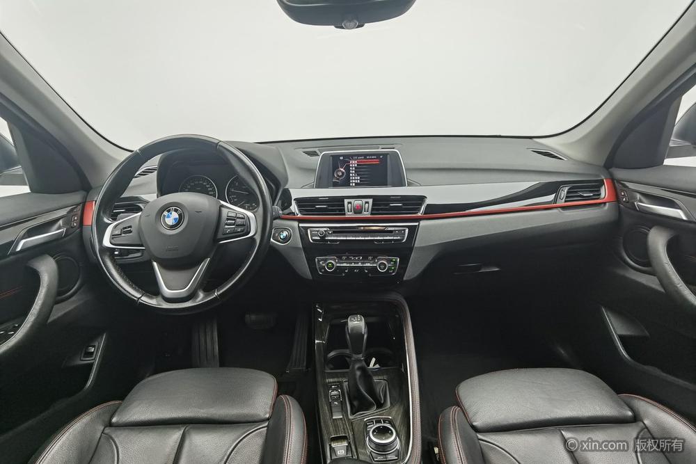 BMW X1 2016 sDrive20Li Luxury – фото 12