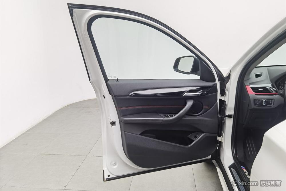 BMW X1 2016 sDrive20Li Luxury – фото 21