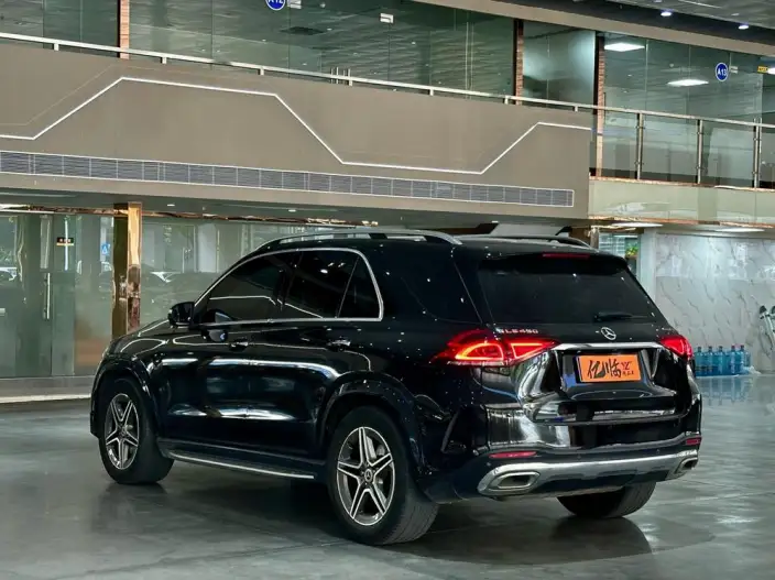 Mercedes-Benz GLE Imported 2023 Model GLE 450 4MATIC Fashion Model – фото 4