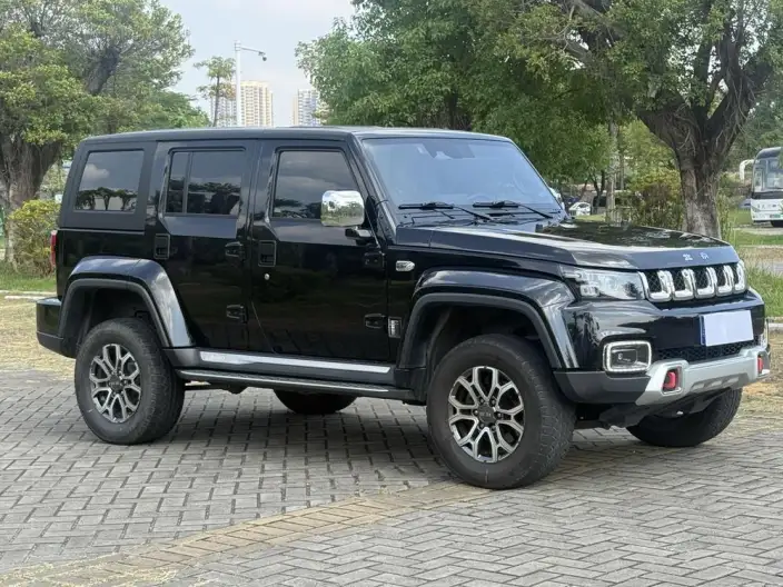 BAIC BJ40 2023 Model 2.0T Automatic 4WD City Hunter Edition Warrior Model
