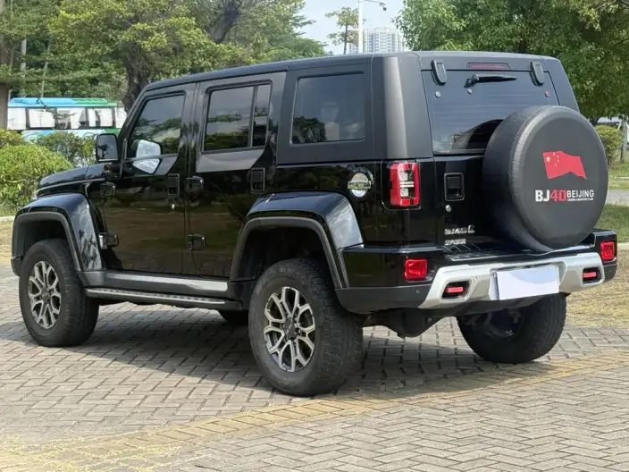 BAIC BJ40 2023 Model 2.0T Automatic 4WD City Hunter Edition Warrior Model – фото 5