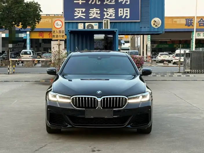 BMW 5 Series 2022 Model 530Li xDrive M Sports Set – фото 2