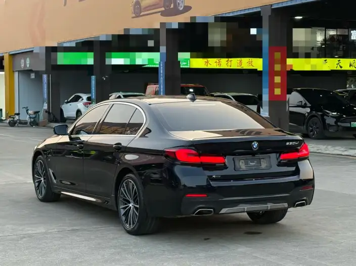 BMW 5 Series 2022 Model 530Li xDrive M Sports Set – фото 4