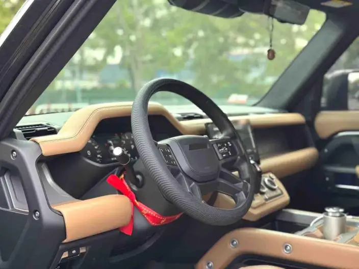 Land Rover Defender 2025 Model 110 3.0T P400 HSE X-Dynamic – фото 7