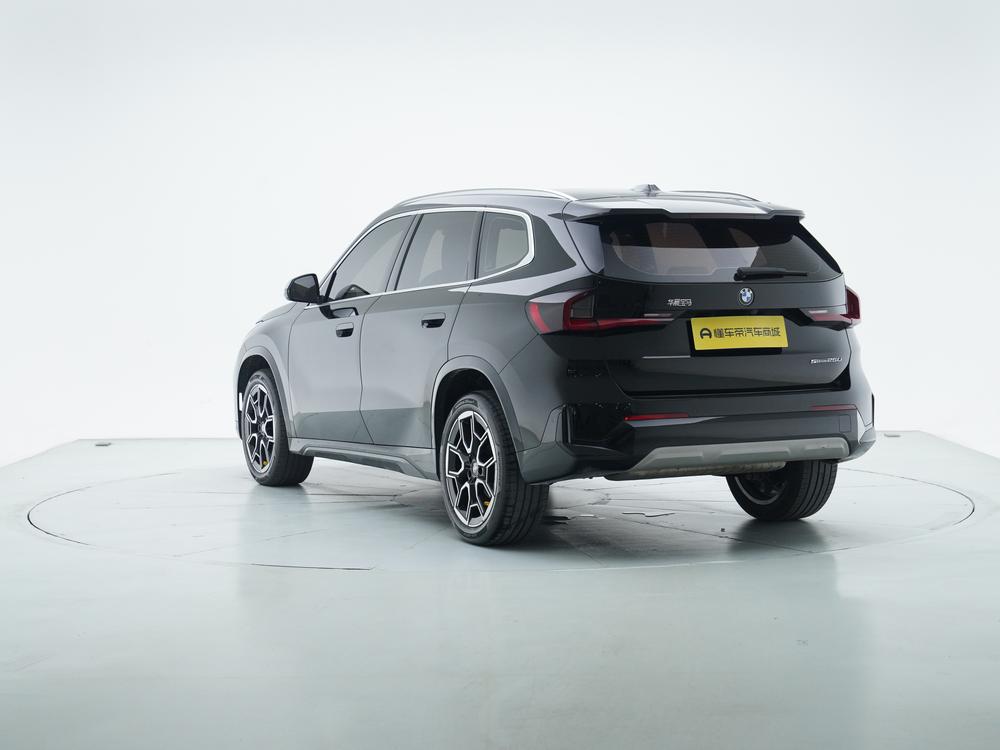 BMW X1 2023 sDrive25Li X Design Package – фото 5