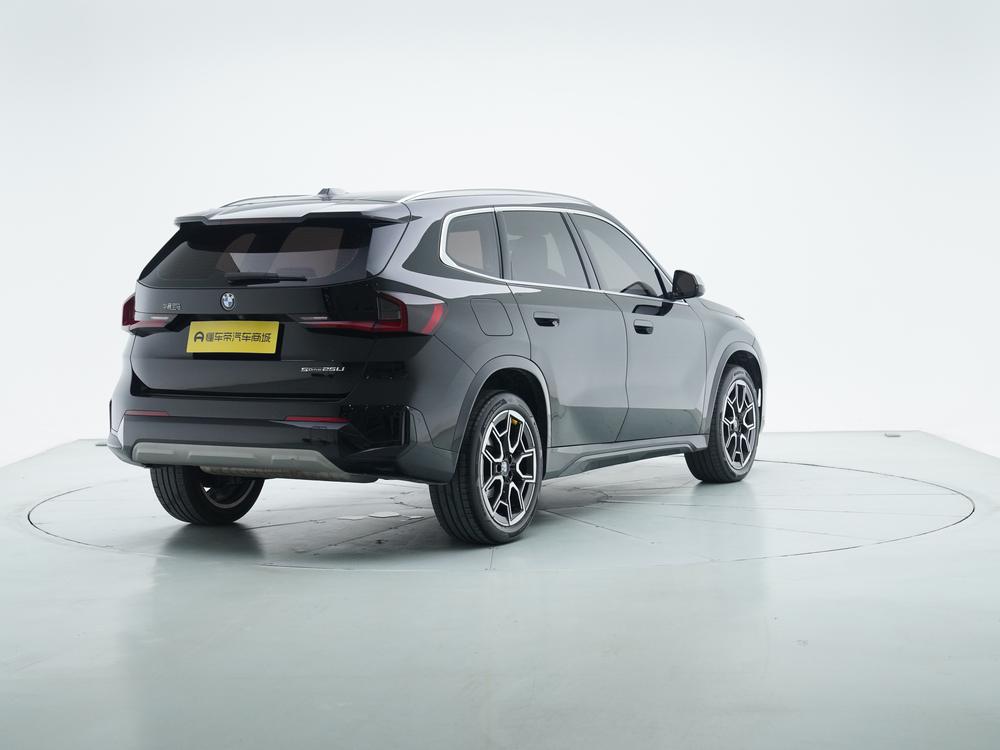 BMW X1 2023 sDrive25Li X Design Package – фото 7