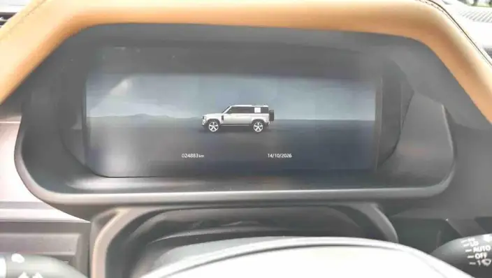 Land Rover Defender 2025 Model 110 3.0T P400 SE X-Dynamic – фото 8