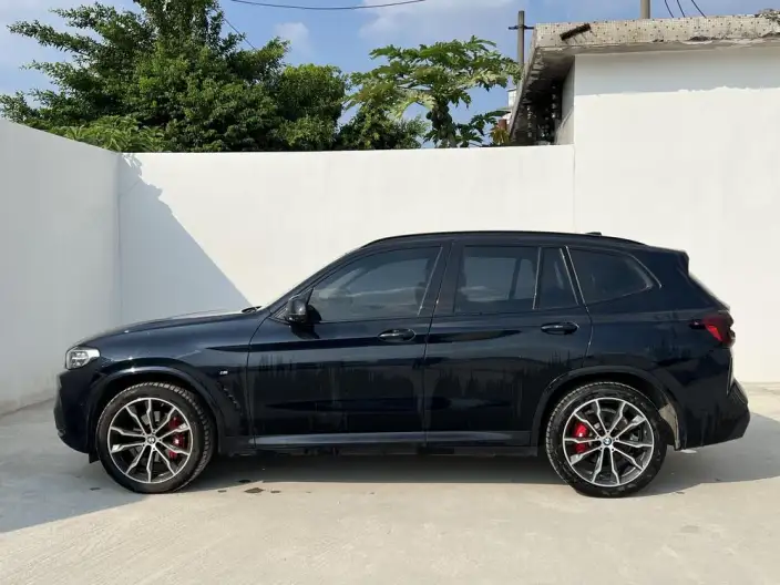 BMW X3 2023 Model xDrive30i Leading Model M Night Set – фото 3