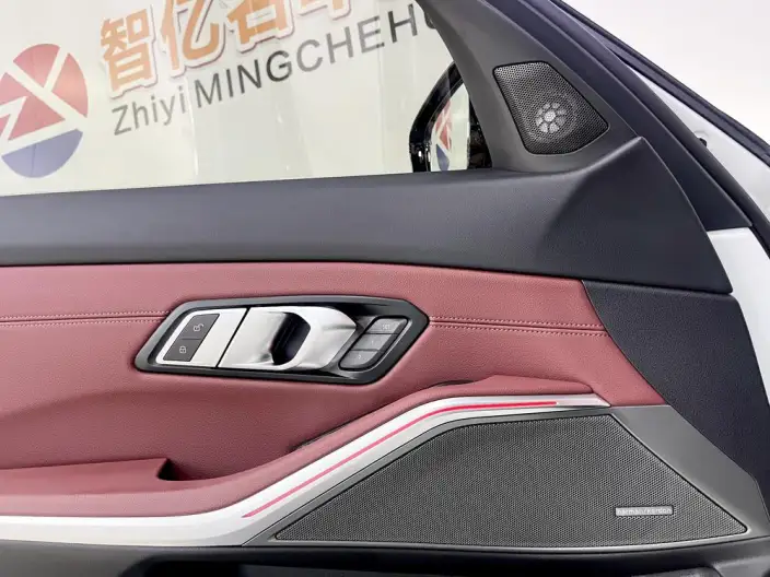 BMW 3 Series 2025 Model 330Li M Sports Night Set – фото 8