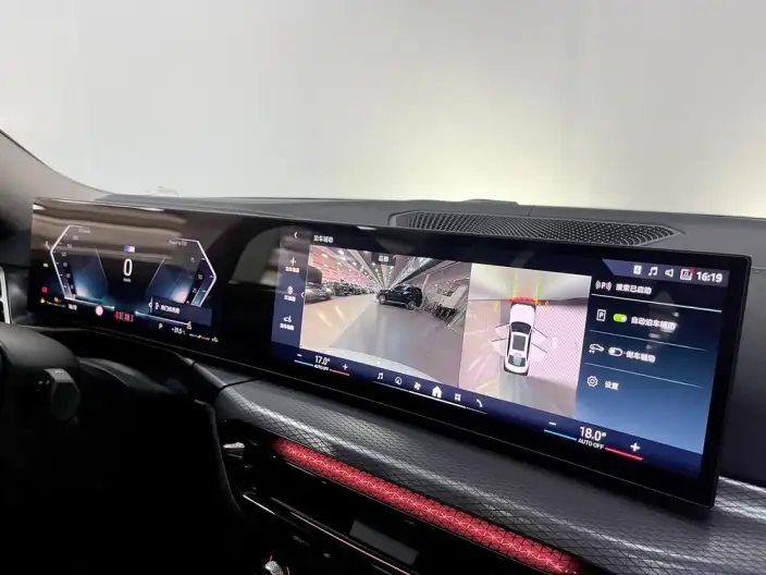 BMW 3 Series 2025 Model 330Li M Sports Night Set – фото 9