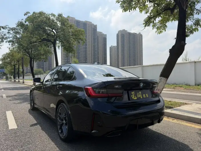 BMW 3 Series 2025 Model 330Li M Sports Night Set – фото 4