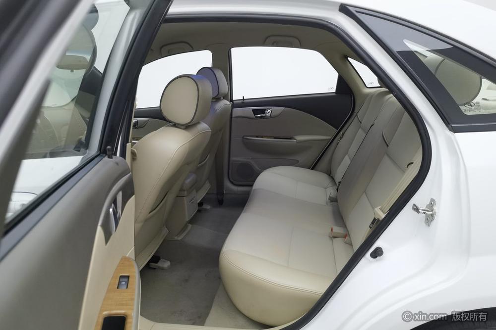 Buick Excelle HRV 2015 1.5L Automatic Classic – фото 20