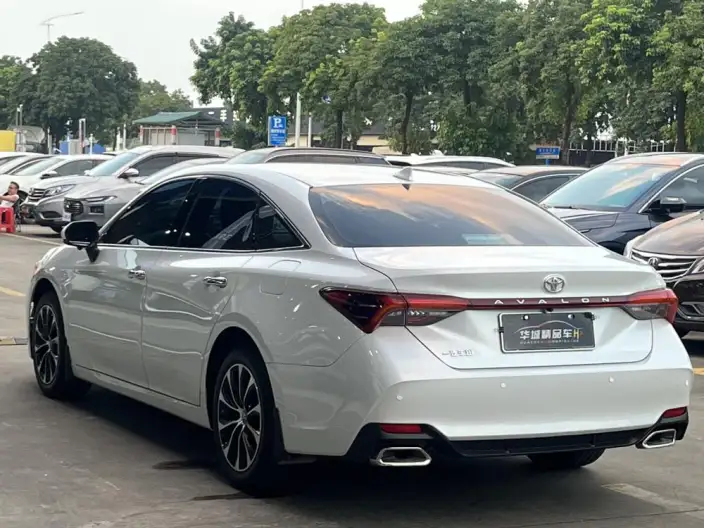 Toyota Avalon 2022 Model 2.0L Deluxe Edition – фото 4