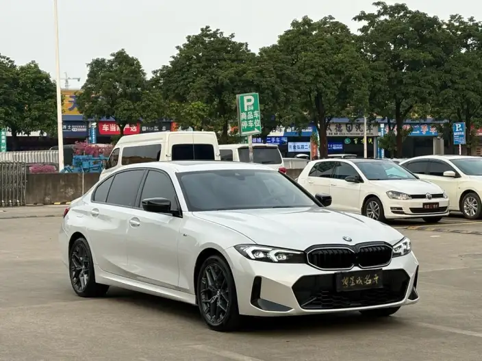 BMW 3 Series 2025 Model 330Li M Sports Night Set – фото 2